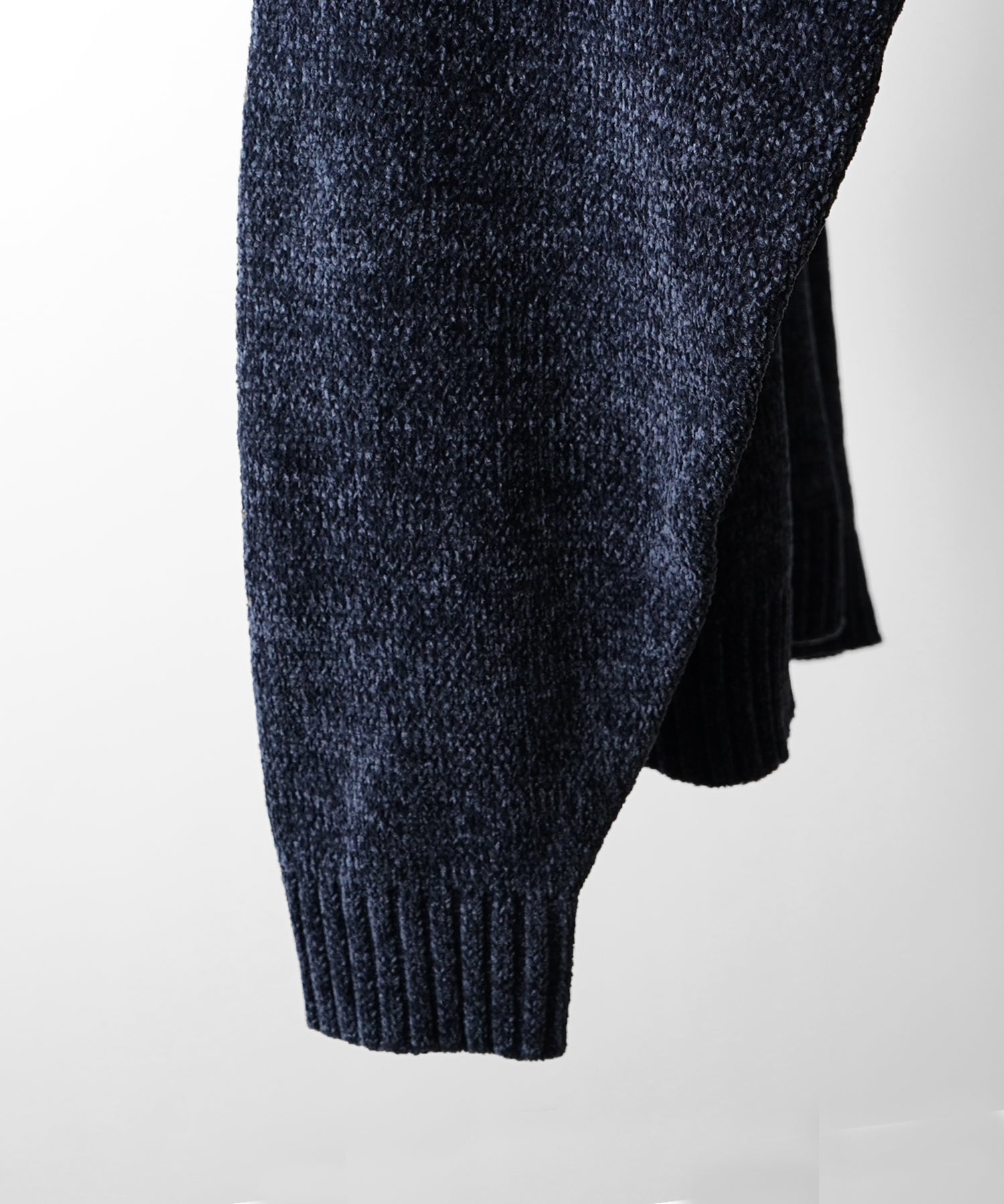 ルーズシルエット クルーネック ナチュラルベーシックプルオーバーニット