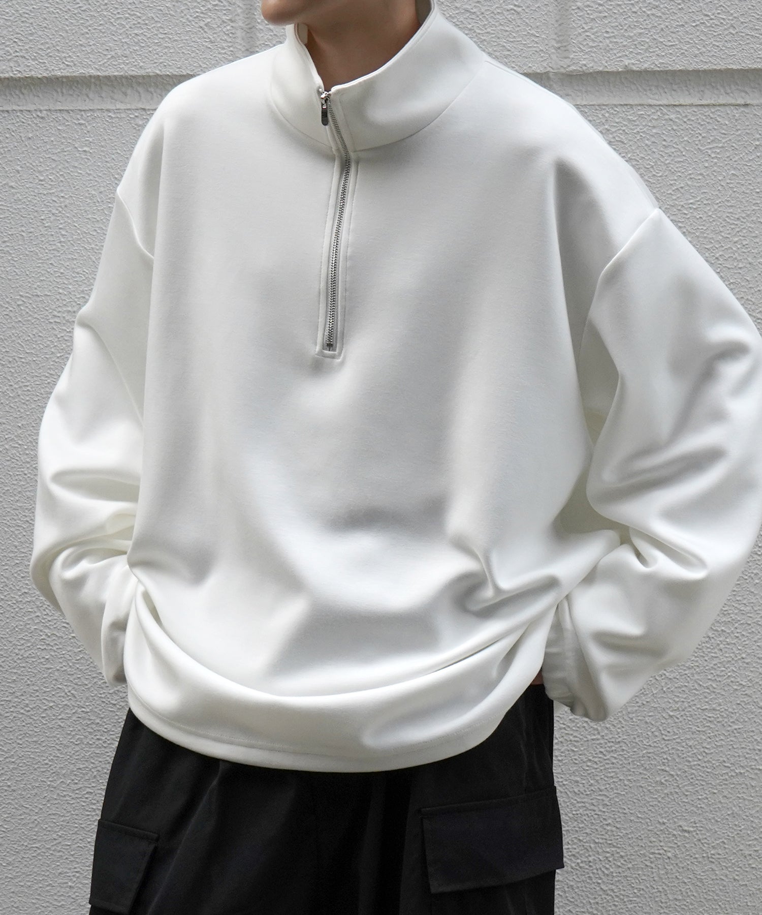 ドレープとろみ ボリュームシルエット 裾ひも ドロスト ダンボールニット ハーフジッププルオーバースウェット