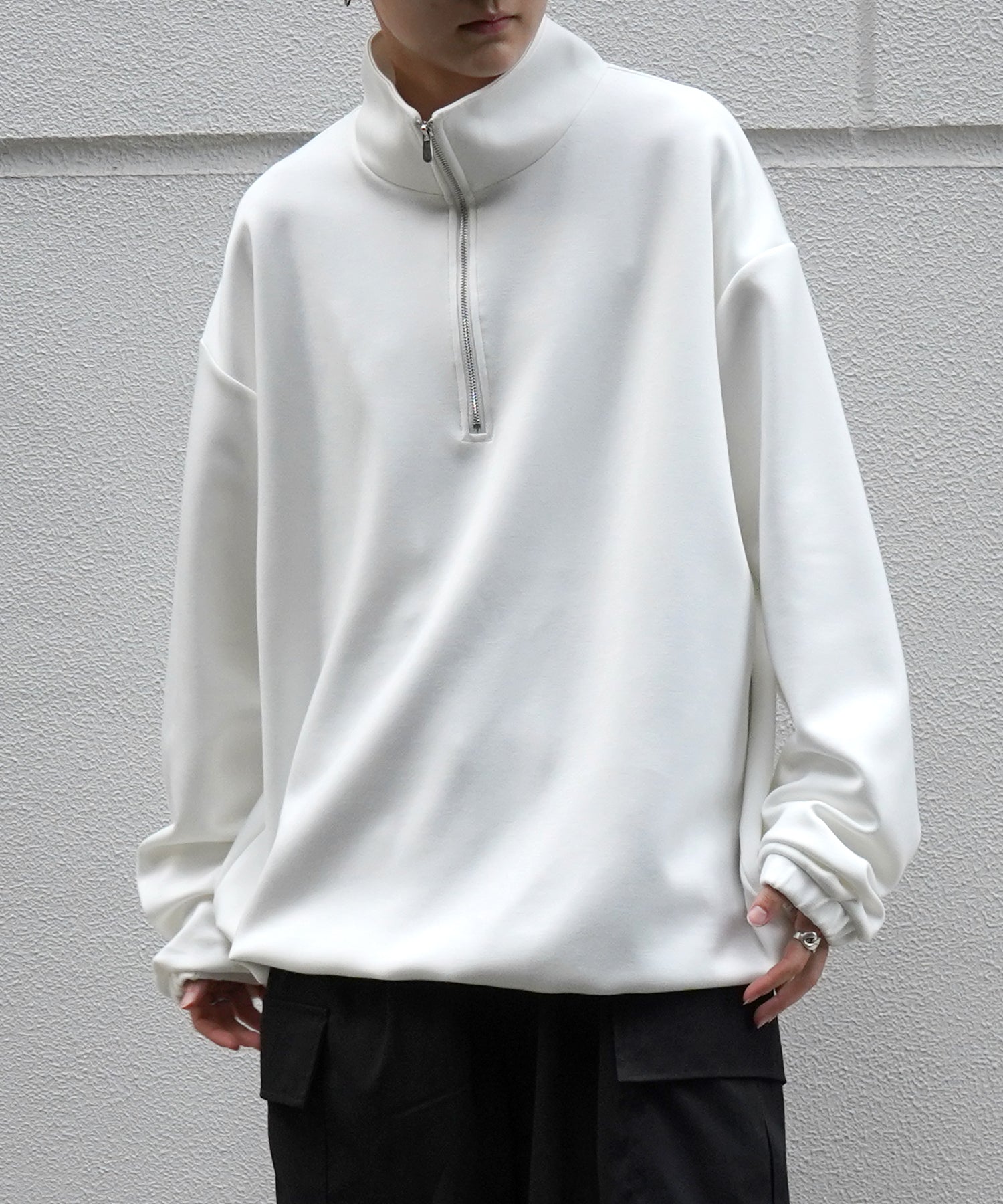 ドレープとろみ ボリュームシルエット 裾ひも ドロスト ダンボールニット ハーフジッププルオーバースウェット