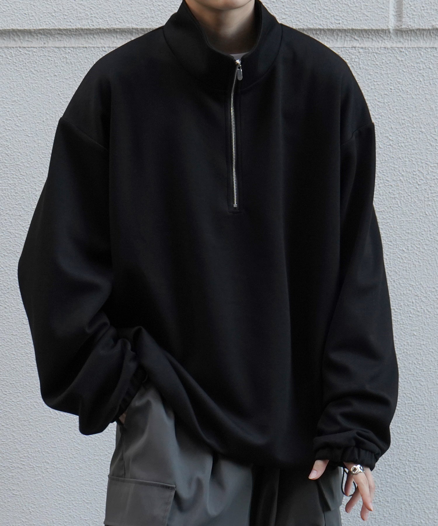 ドレープとろみ ボリュームシルエット 裾ひも ドロスト ダンボールニット ハーフジッププルオーバースウェット