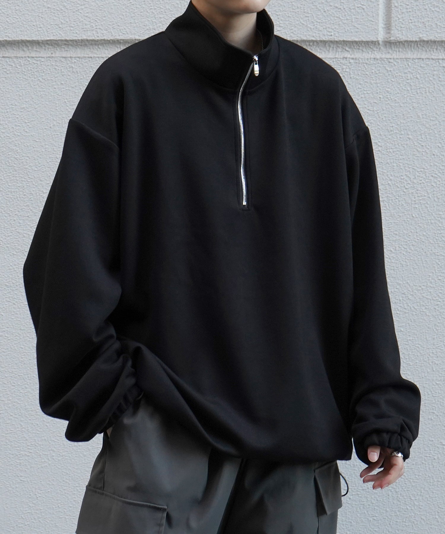 ドレープとろみ ボリュームシルエット 裾ひも ドロスト ダンボールニット ハーフジッププルオーバースウェット