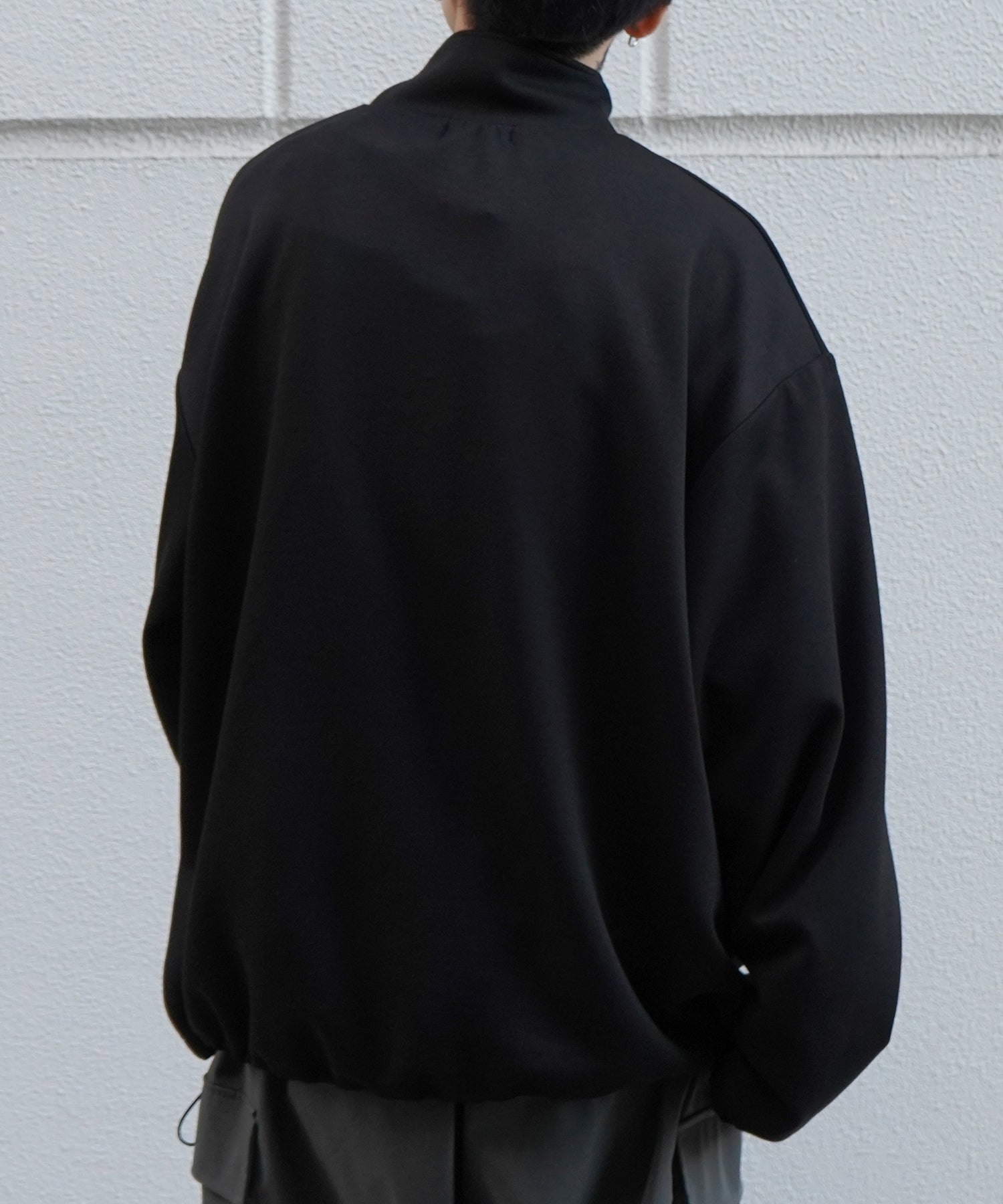 ドレープとろみ ボリュームシルエット 裾ひも ドロスト ダンボールニット ハーフジッププルオーバースウェット