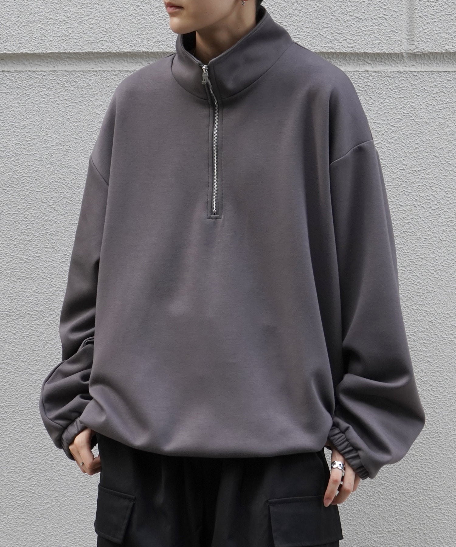 ドレープとろみ ボリュームシルエット 裾ひも ドロスト ダンボールニット ハーフジッププルオーバースウェット