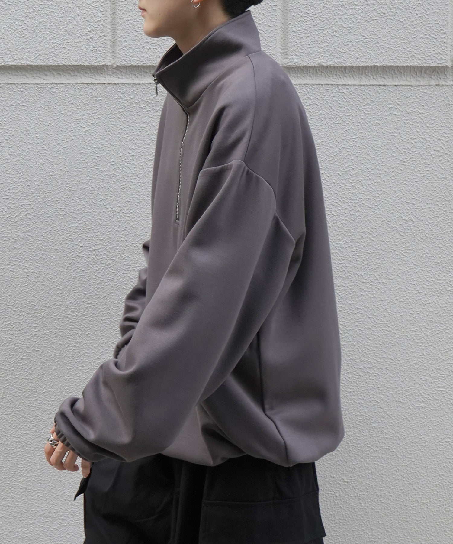 ドレープとろみ ボリュームシルエット 裾ひも ドロスト ダンボールニット ハーフジッププルオーバースウェット