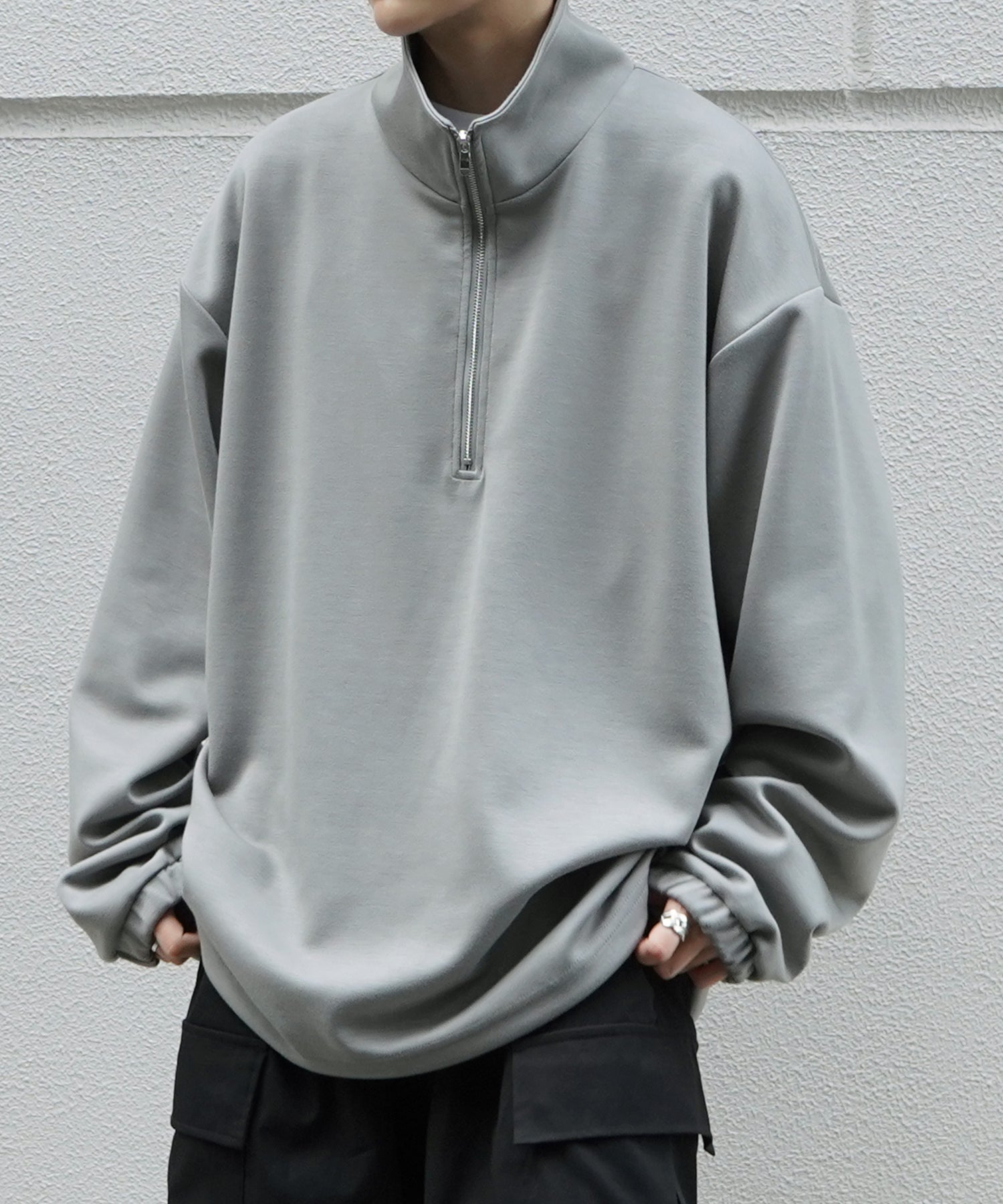 ドレープとろみ ボリュームシルエット 裾ひも ドロスト ダンボールニット ハーフジッププルオーバースウェット