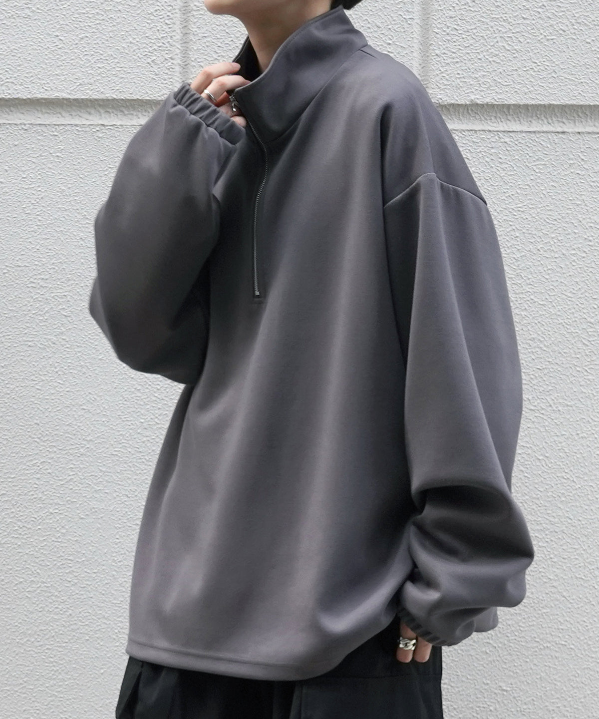 ドレープとろみ ボリュームシルエット 裾ひも ドロスト ダンボールニット ハーフジッププルオーバースウェット