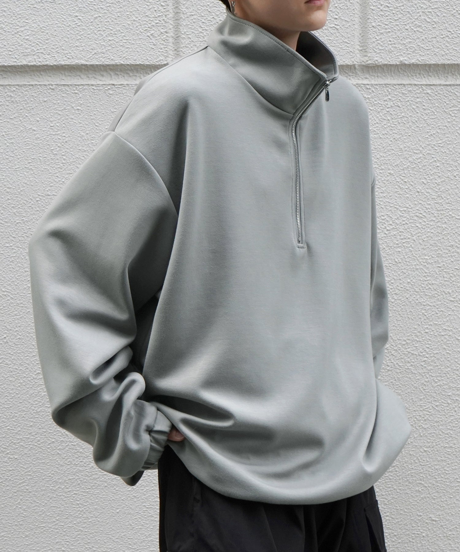 ドレープとろみ ボリュームシルエット 裾ひも ドロスト ダンボールニット ハーフジッププルオーバースウェット