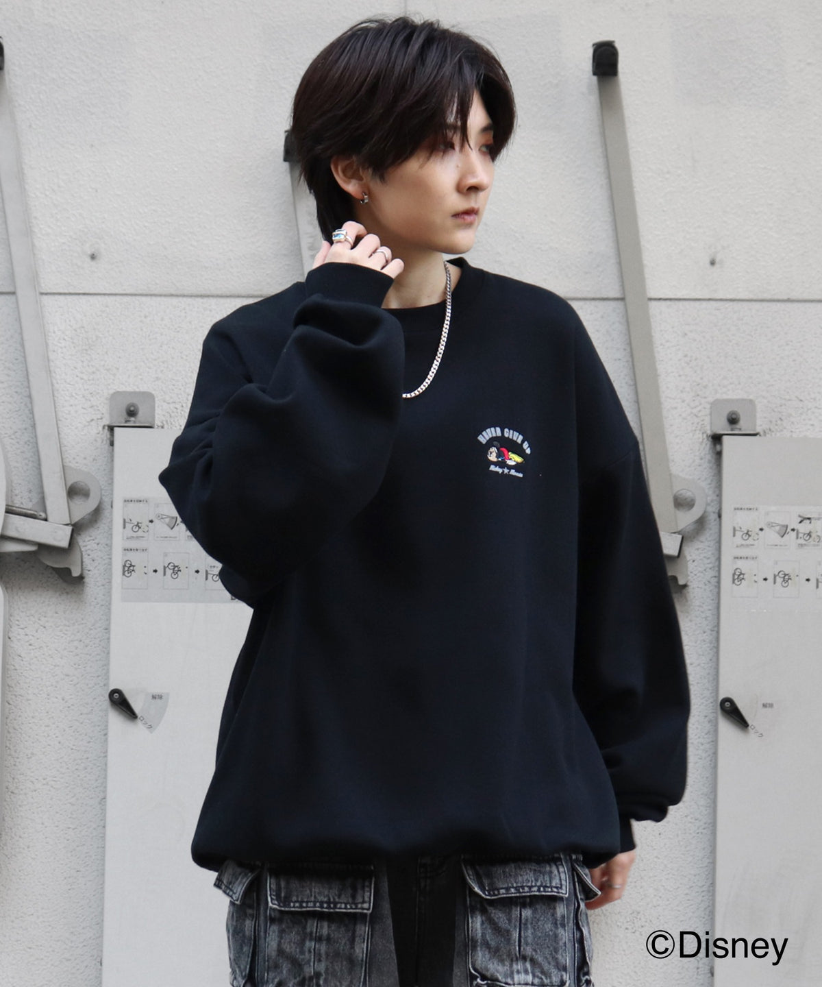 【Disney / ディズニー】ミッキー ワンポイント刺繍 ビッグシルエットプルオーバー クルースウェット