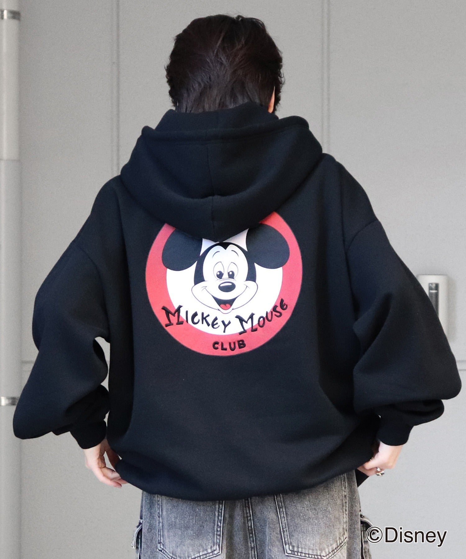 【Disney / ディズニー】ミッキー ワンポイント刺繍 / バックプリント ビッグシルエットプルオーバーフーディー パーカー