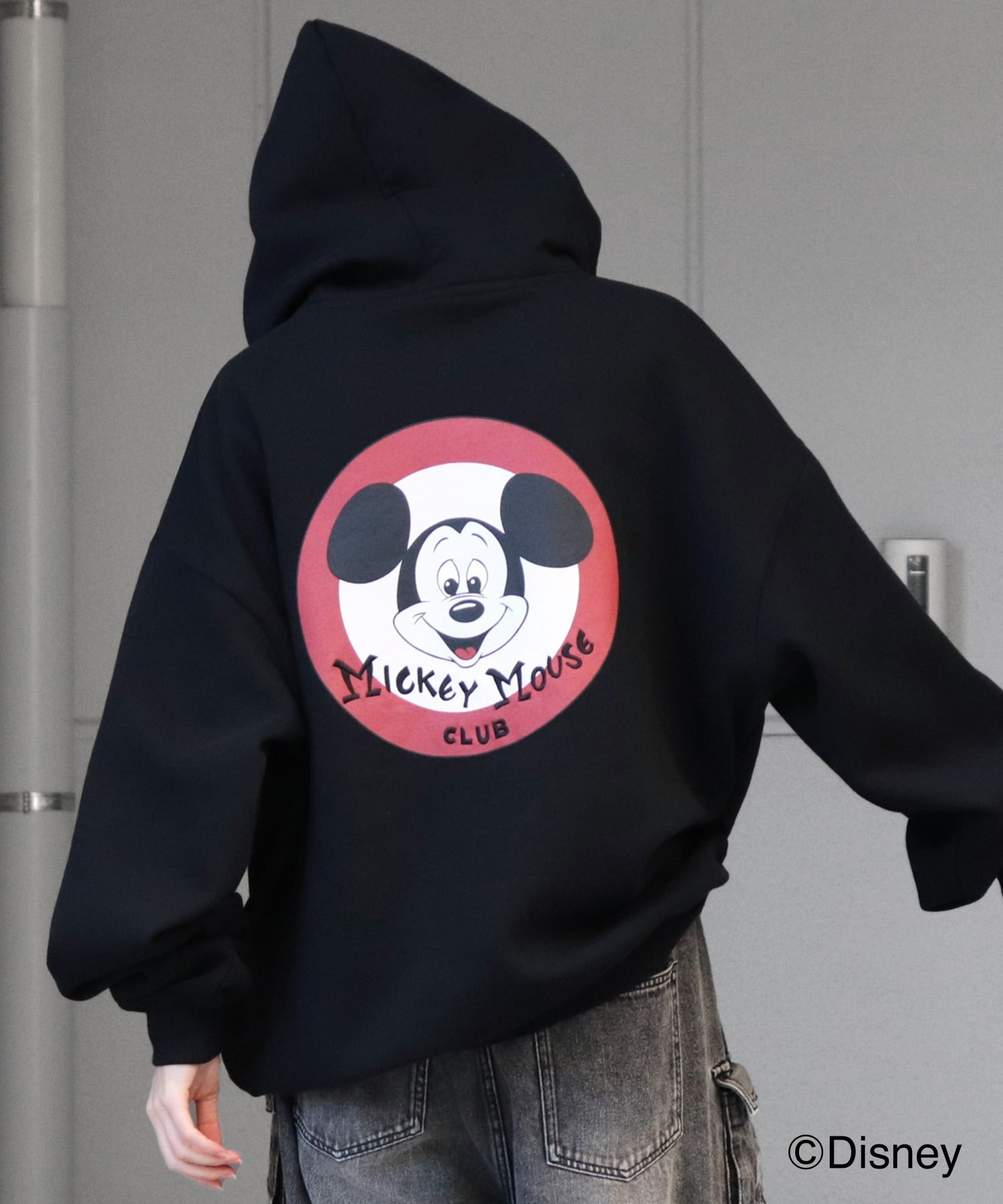 【Disney / ディズニー】ミッキー ワンポイント刺繍 / バックプリント ビッグシルエットプルオーバーフーディー パーカー