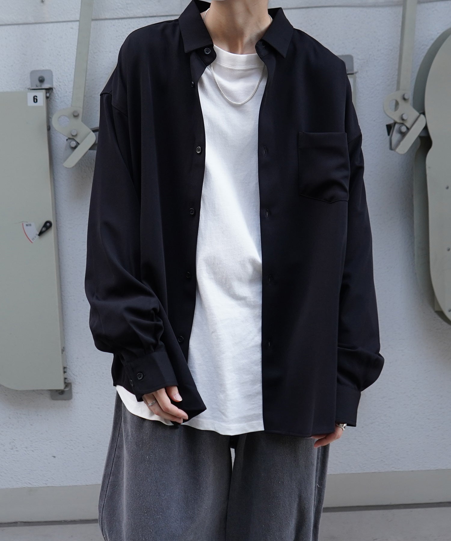 24SS ルーズシルエット ベーシック長袖シャツ