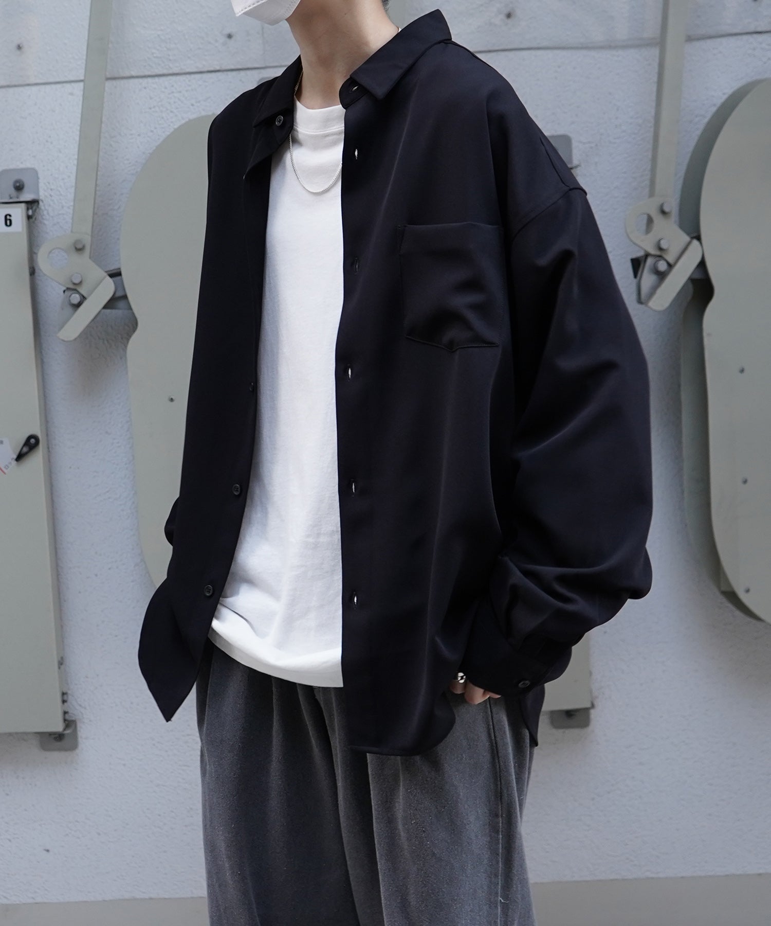 24SS ルーズシルエット ベーシック長袖シャツ