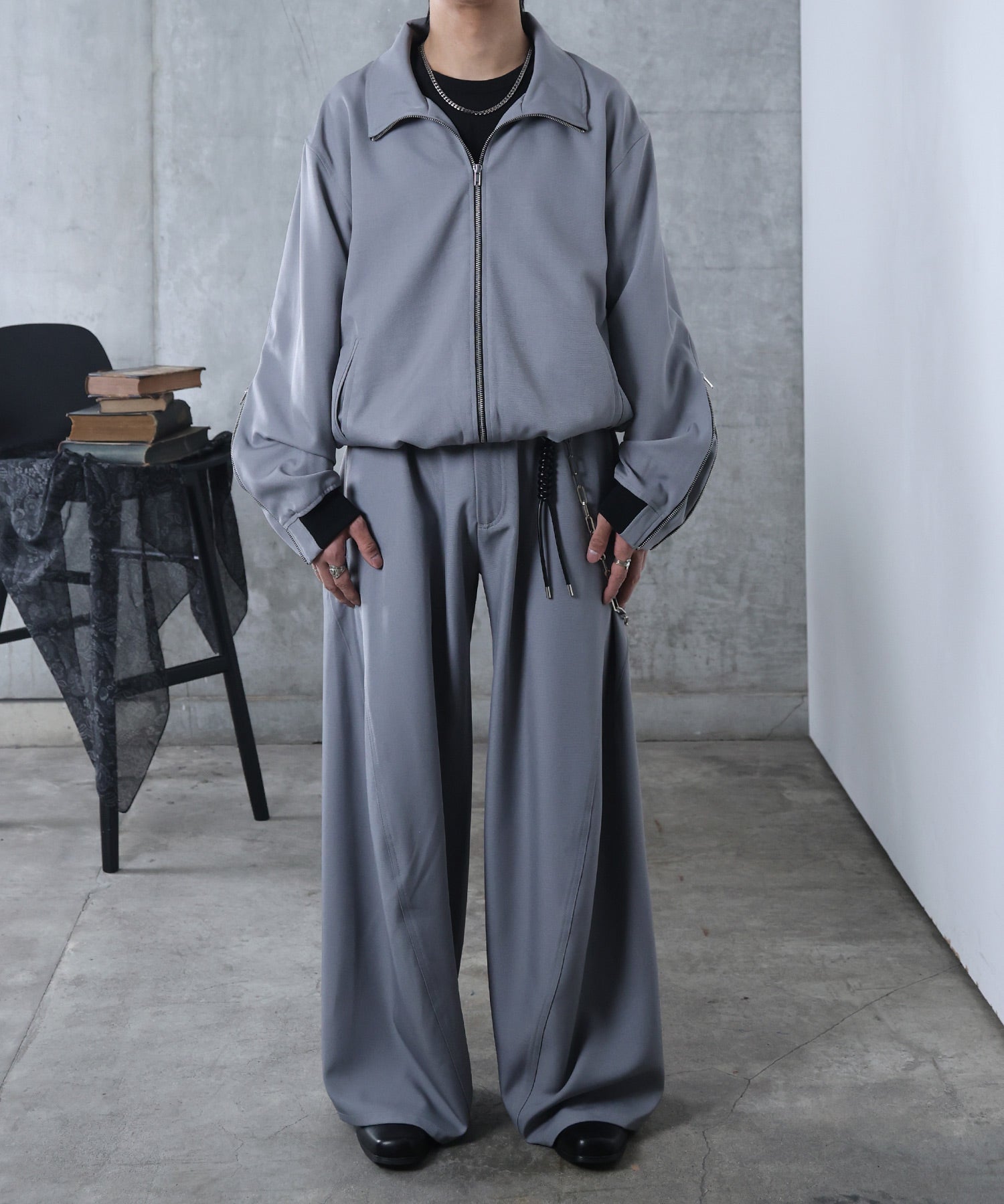 ドローコード スタンド ZIPブルゾン