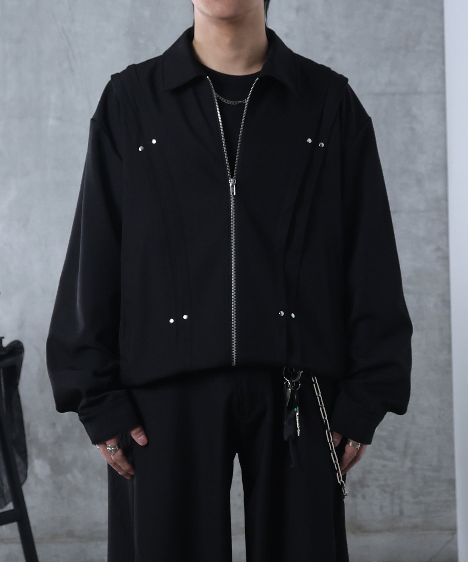 プリーツ リベット ショート ZIPブルゾン