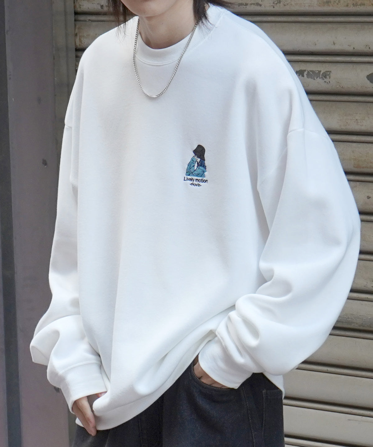 バケットガール イラストワンポイント刺繍 ビッグシルエット 裏起毛プルオーバースウェット