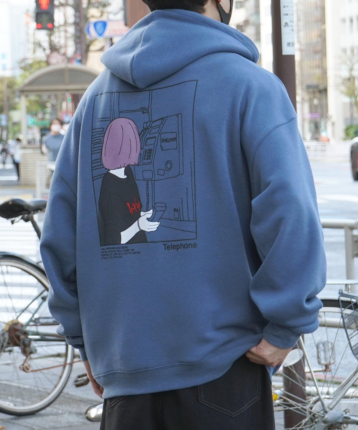 テレフォンガール イラストバックプリント / ワンポイント刺繍 ビッグシルエット プルオーバーパーカー