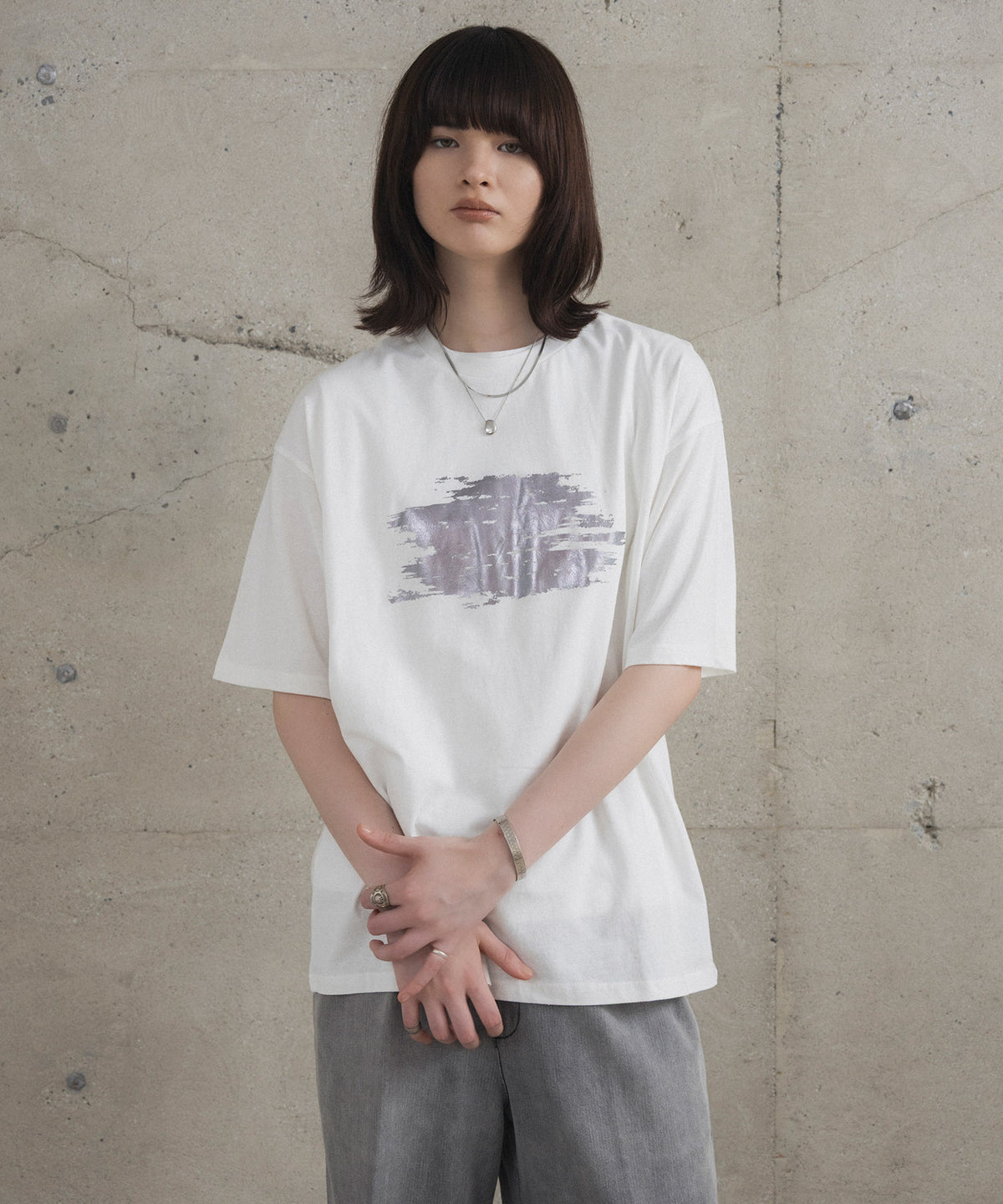 アブストラクトグラフィック箔プリント 半袖Tシャツ