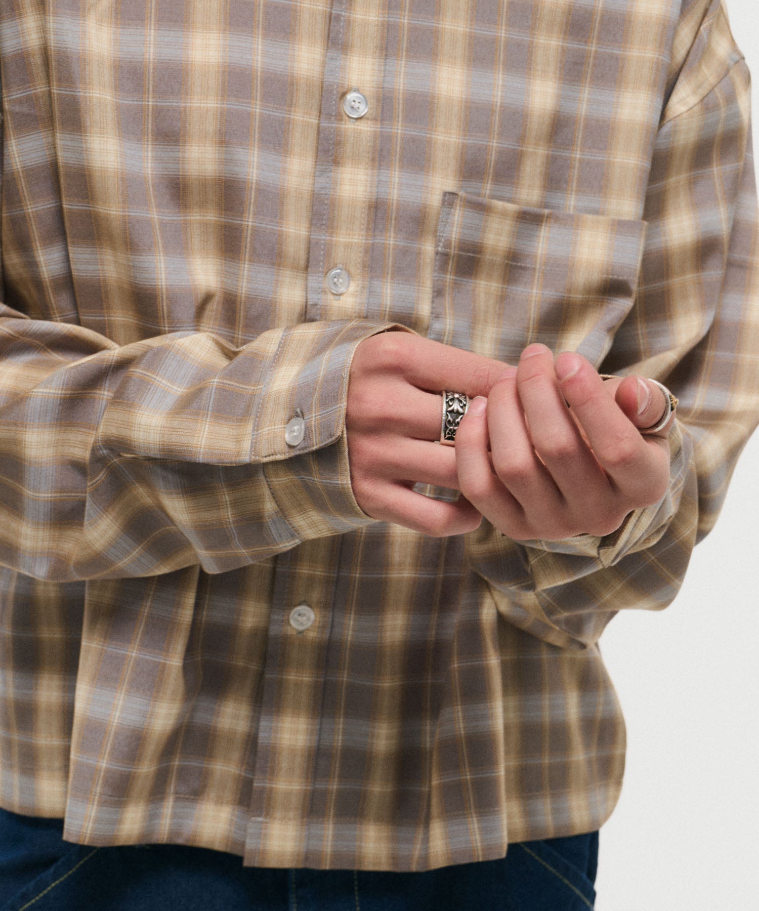 SHORT-BODY LONG-SLEEVED CHECKED SHIRT / ショート丈長袖チェックシャツ