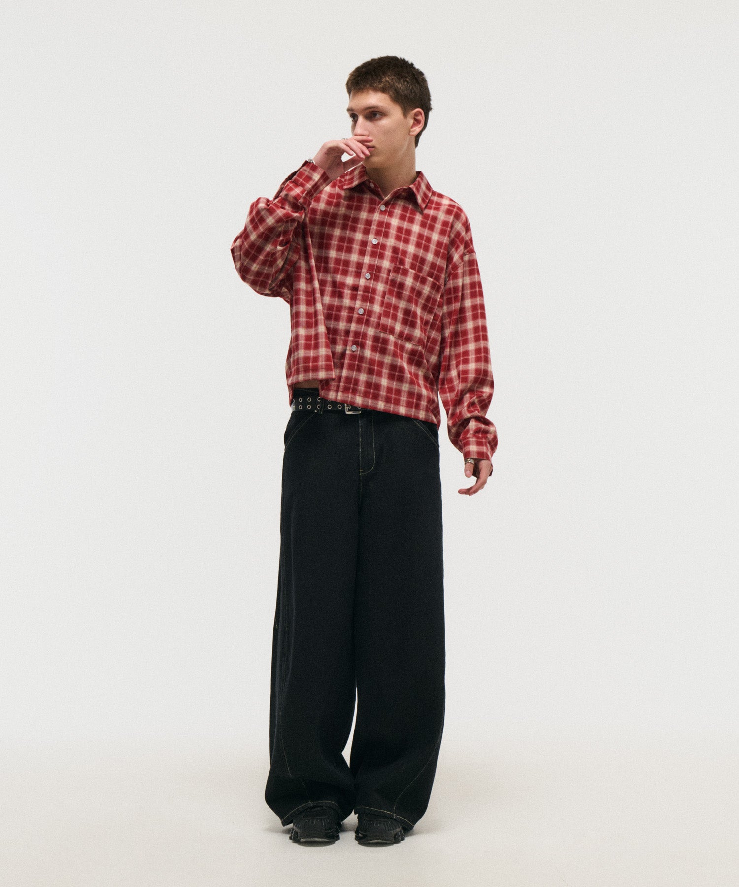 SHORT-BODY LONG-SLEEVED CHECKED SHIRT / ショート丈長袖チェックシャツ