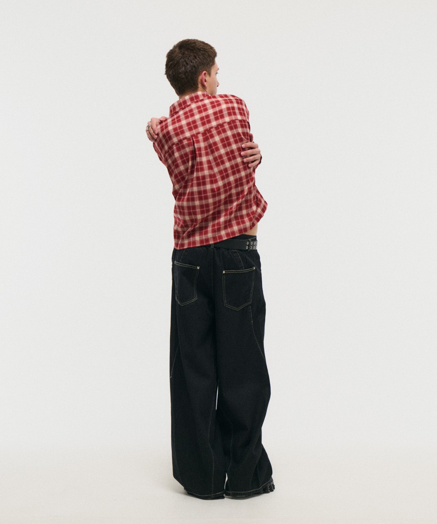 SHORT-BODY LONG-SLEEVED CHECKED SHIRT / ショート丈長袖チェックシャツ
