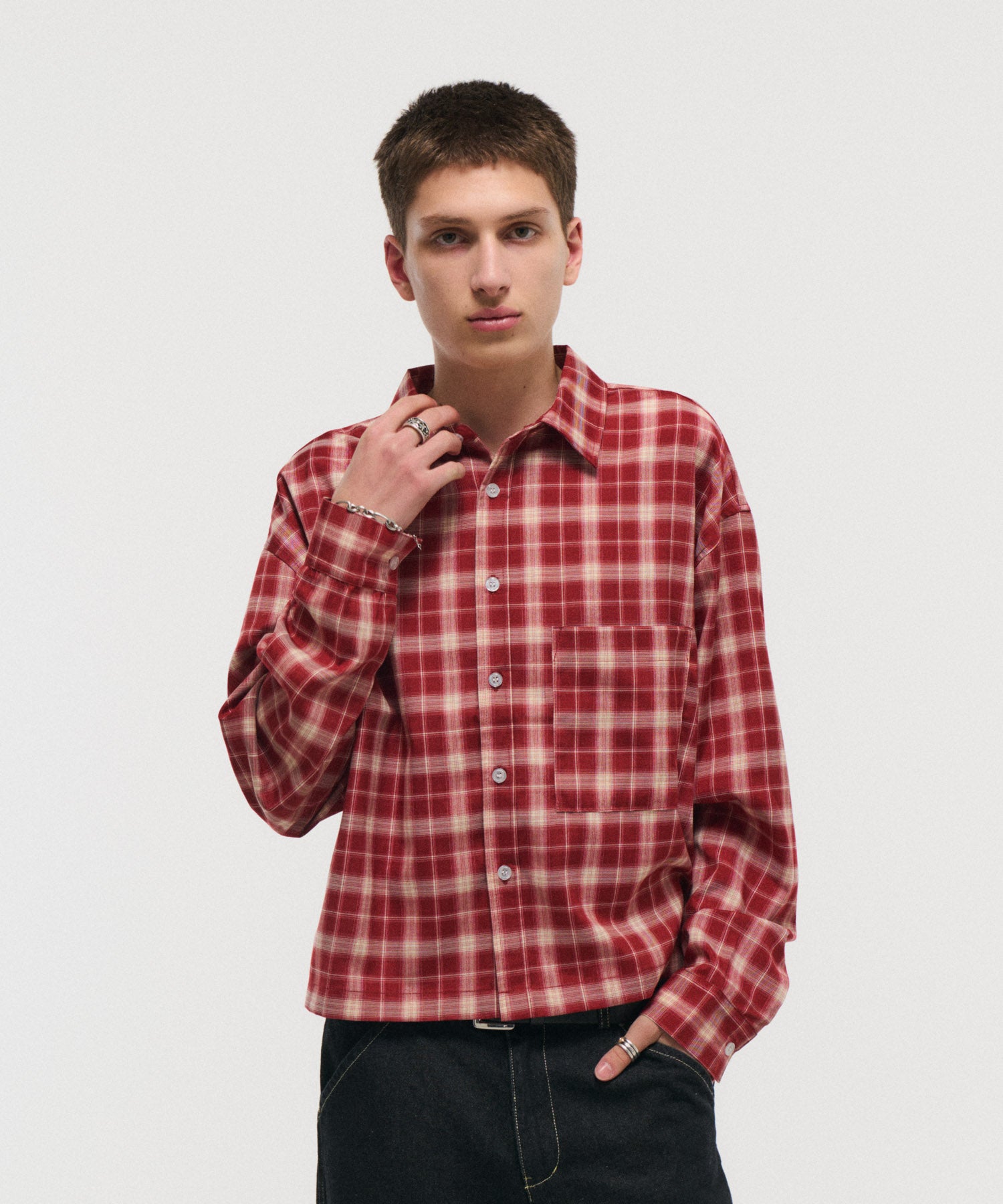SHORT-BODY LONG-SLEEVED CHECKED SHIRT / ショート丈長袖チェックシャツ