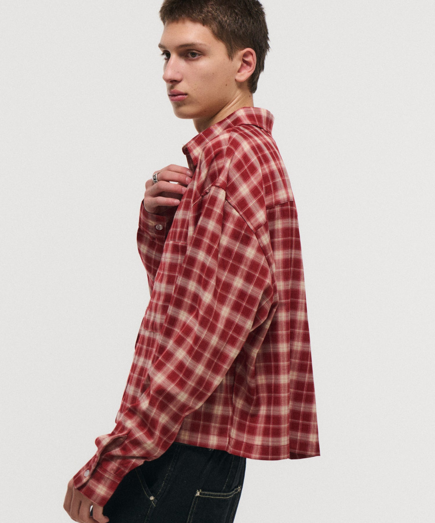 SHORT-BODY LONG-SLEEVED CHECKED SHIRT / ショート丈長袖チェックシャツ