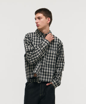 SHORT-BODY LONG-SLEEVED CHECKED SHIRT / ショート丈長袖チェックシャツ