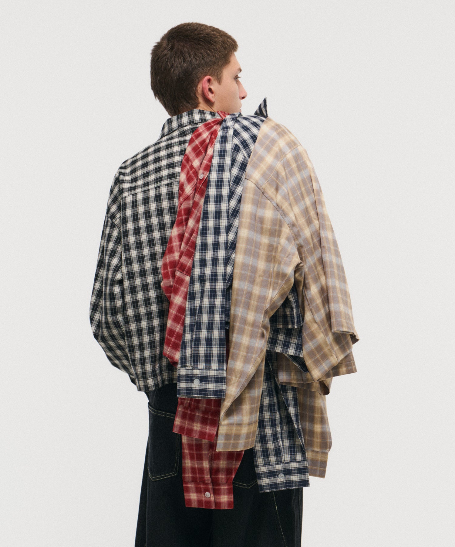 SHORT-BODY LONG-SLEEVED CHECKED SHIRT / ショート丈長袖チェックシャツ