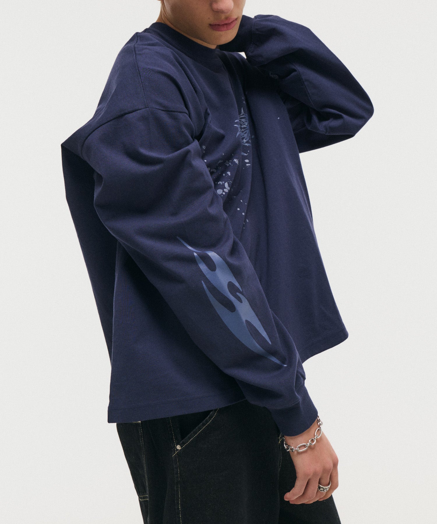 GRAPHIC LONG SLEEVE TEE / グラフィックロングスリーブTシャツ