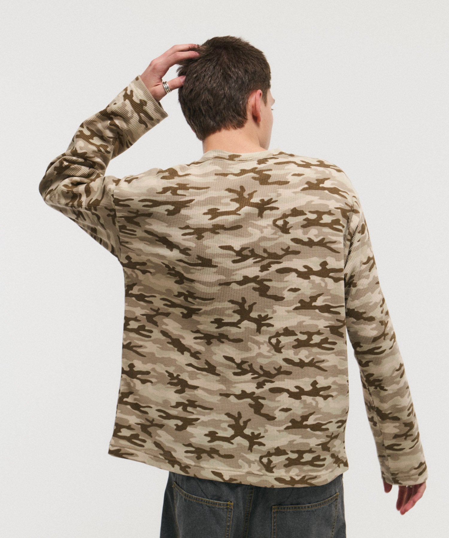 ILL'S | HENLEY CAMO WAFFLE LONG-SLEEVE TEE / カモ総柄ヘンリー