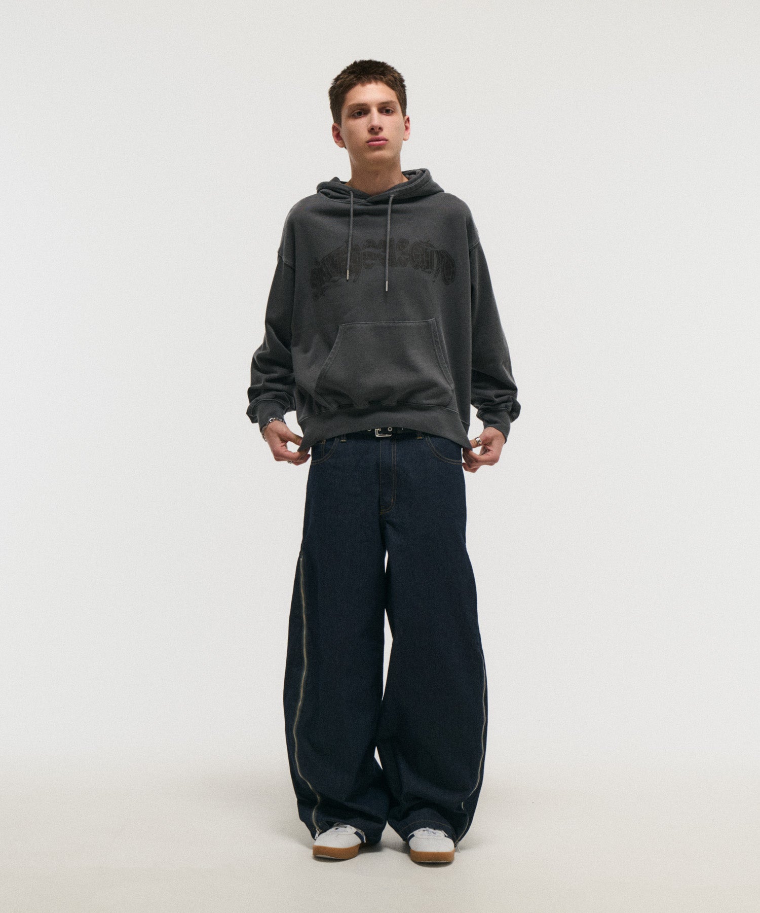 ARCH LOGO PULLOVER HOODIE / アーチロゴ プルオーバー フーディ