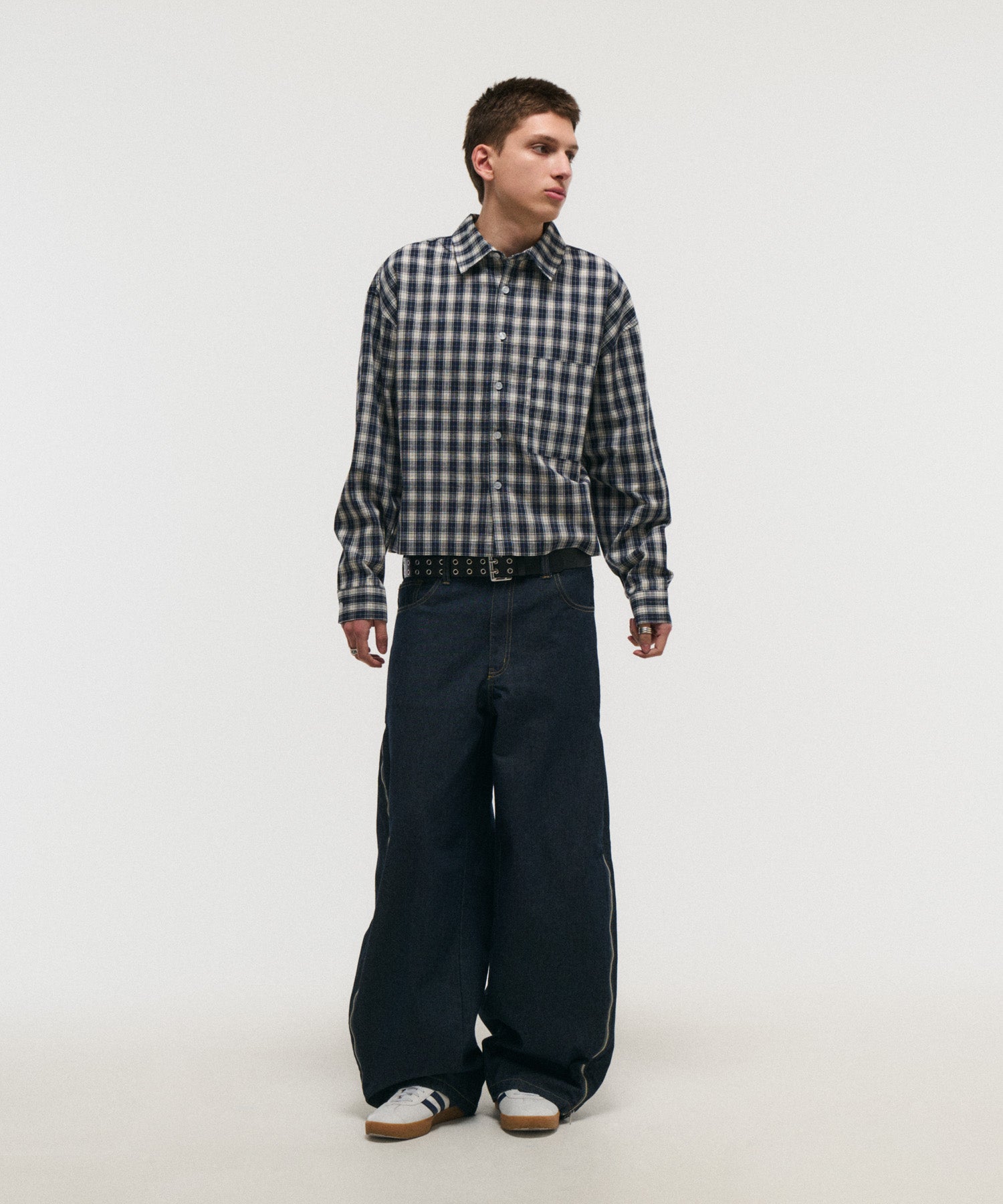 SHORT-BODY LONG-SLEEVED CHECKED SHIRT / ショート丈長袖チェックシャツ
