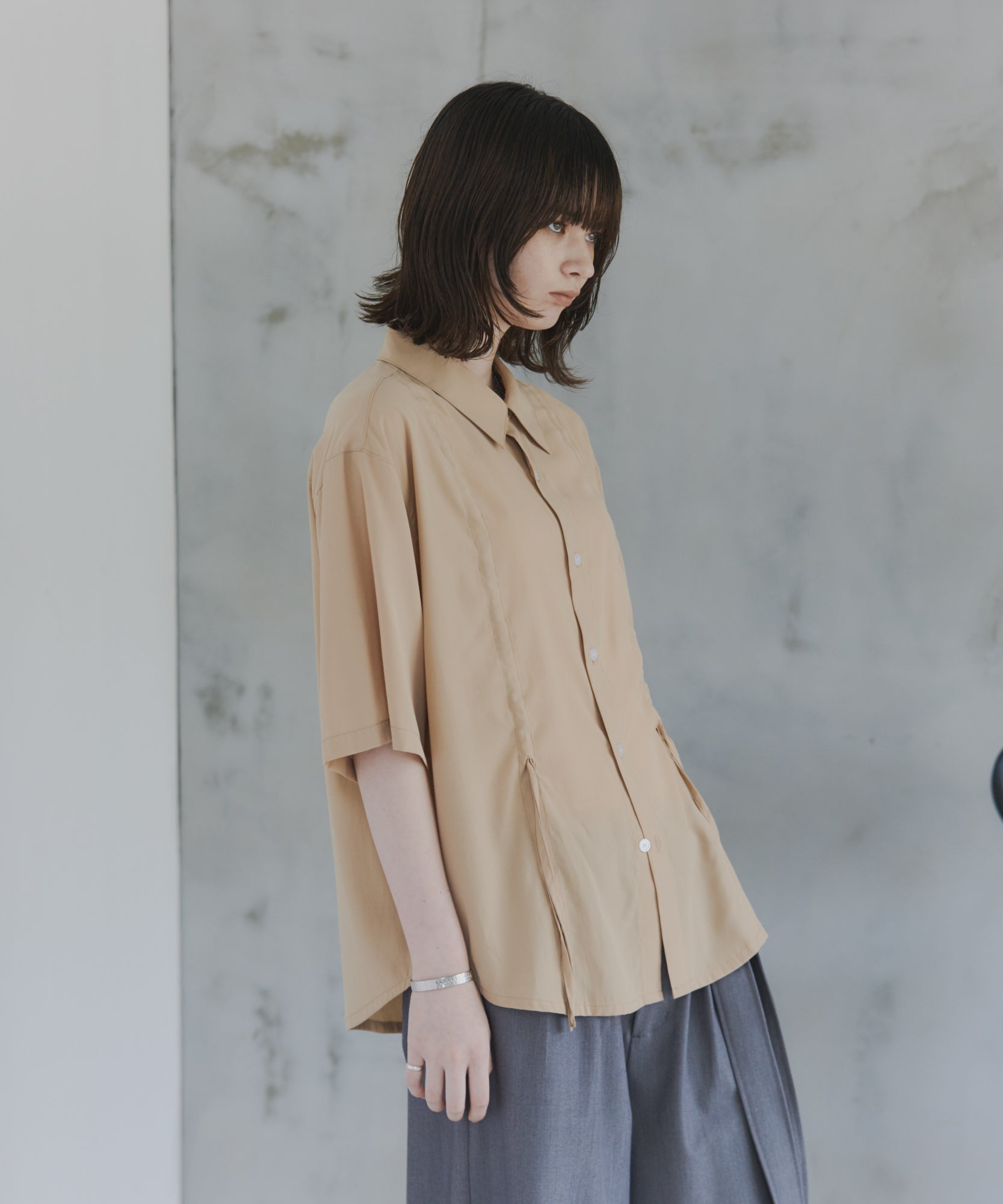 Gathered Short-Sleeve Shirt / ギャザー入り半袖シャツ