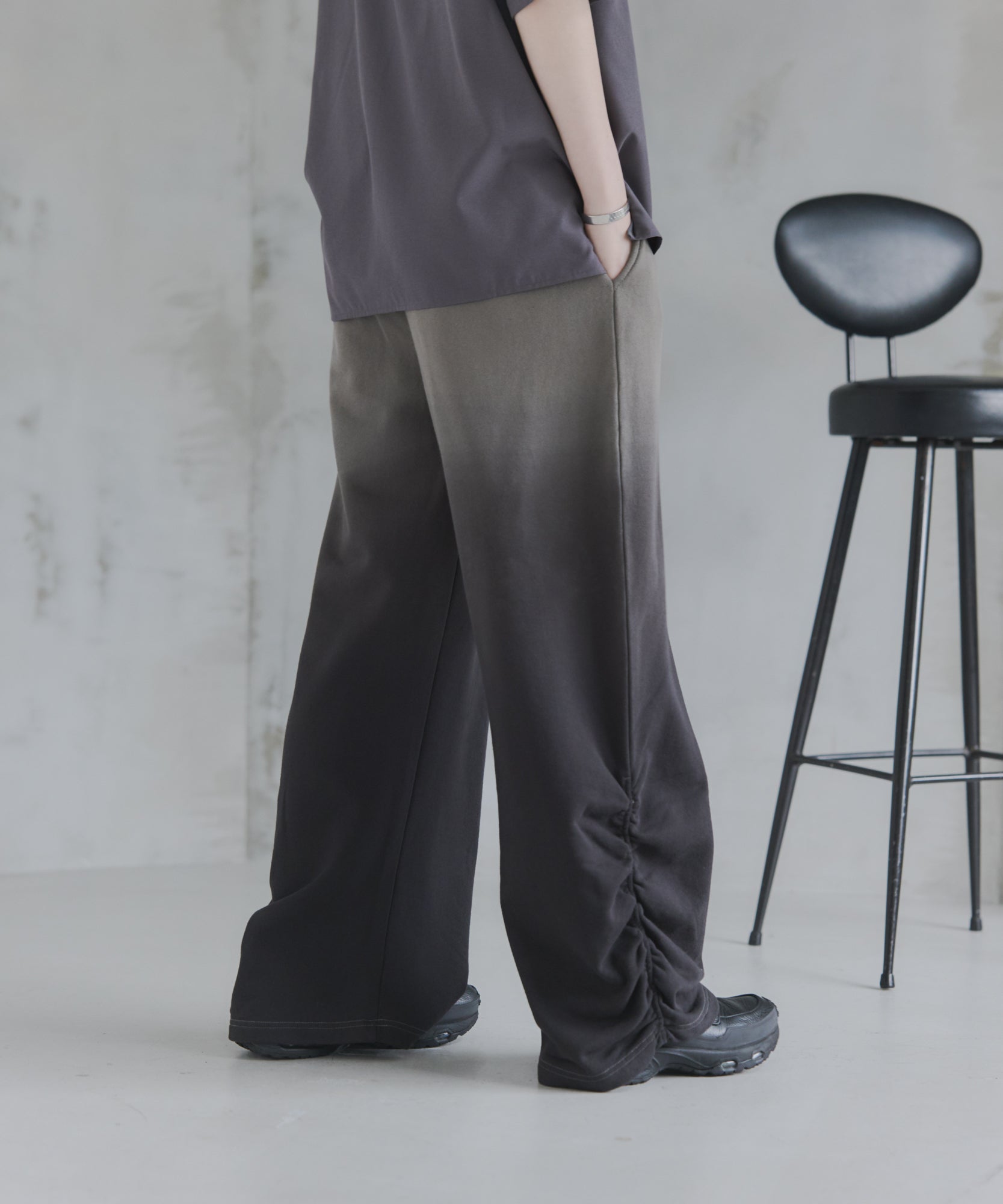 Side-Gather Gradient Sweatpants / サイドギャザー グラデーションスウェットパンツ