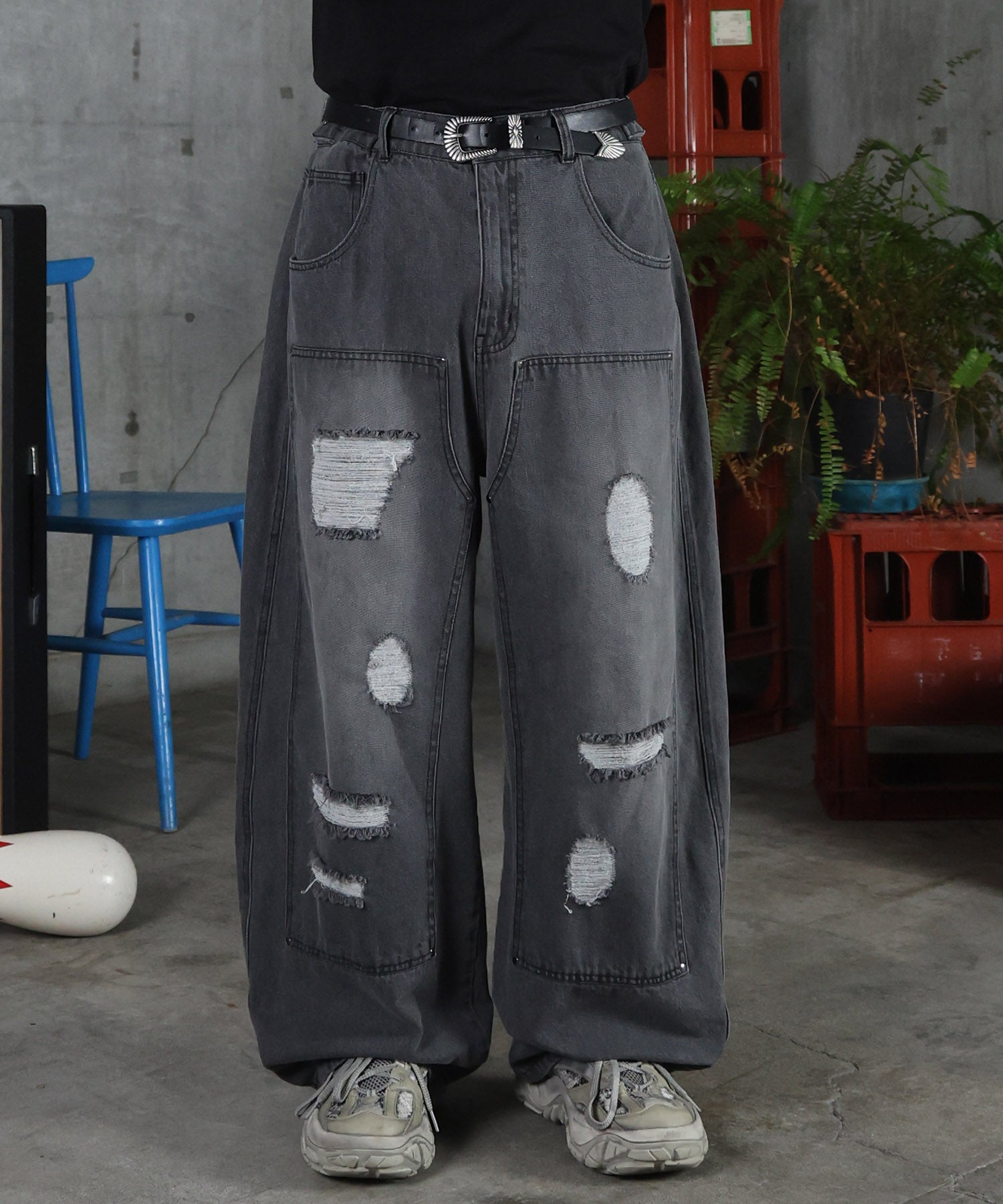 バレルレッグ ペインドデニムパンツ