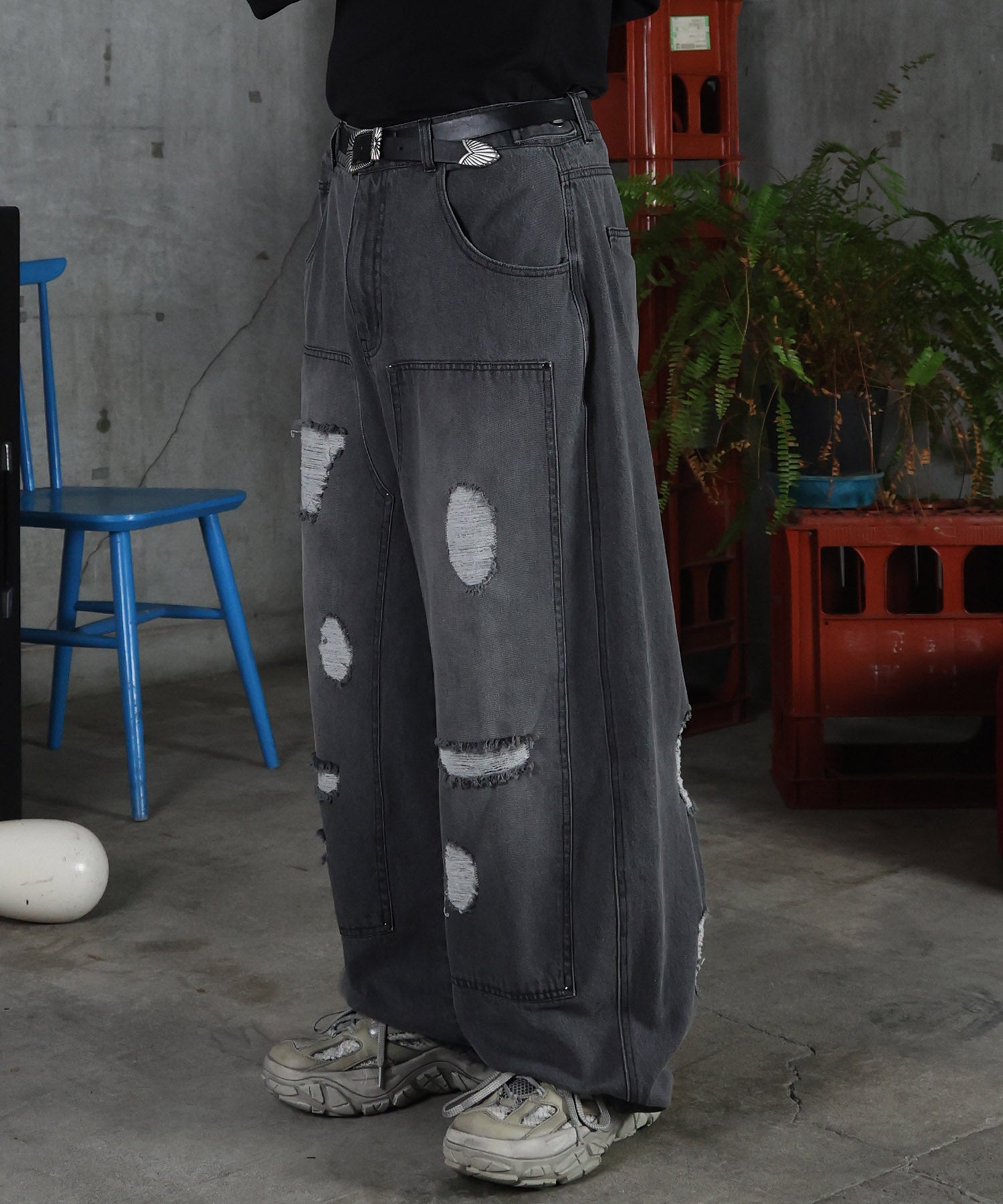 バレルレッグ ペインドデニムパンツ