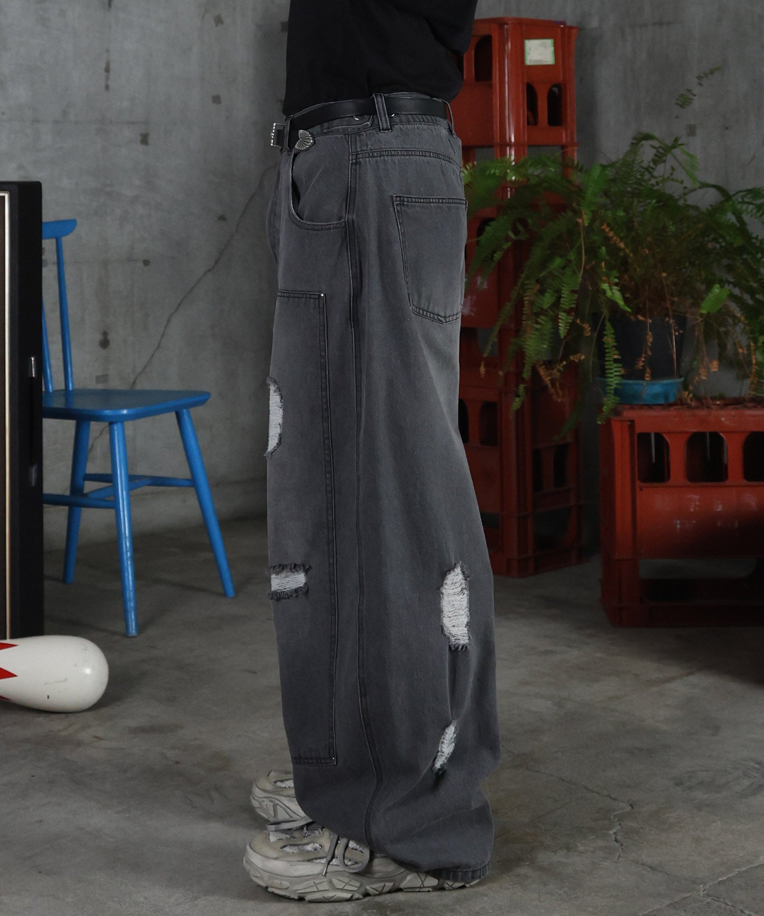 バレルレッグ ペインドデニムパンツ
