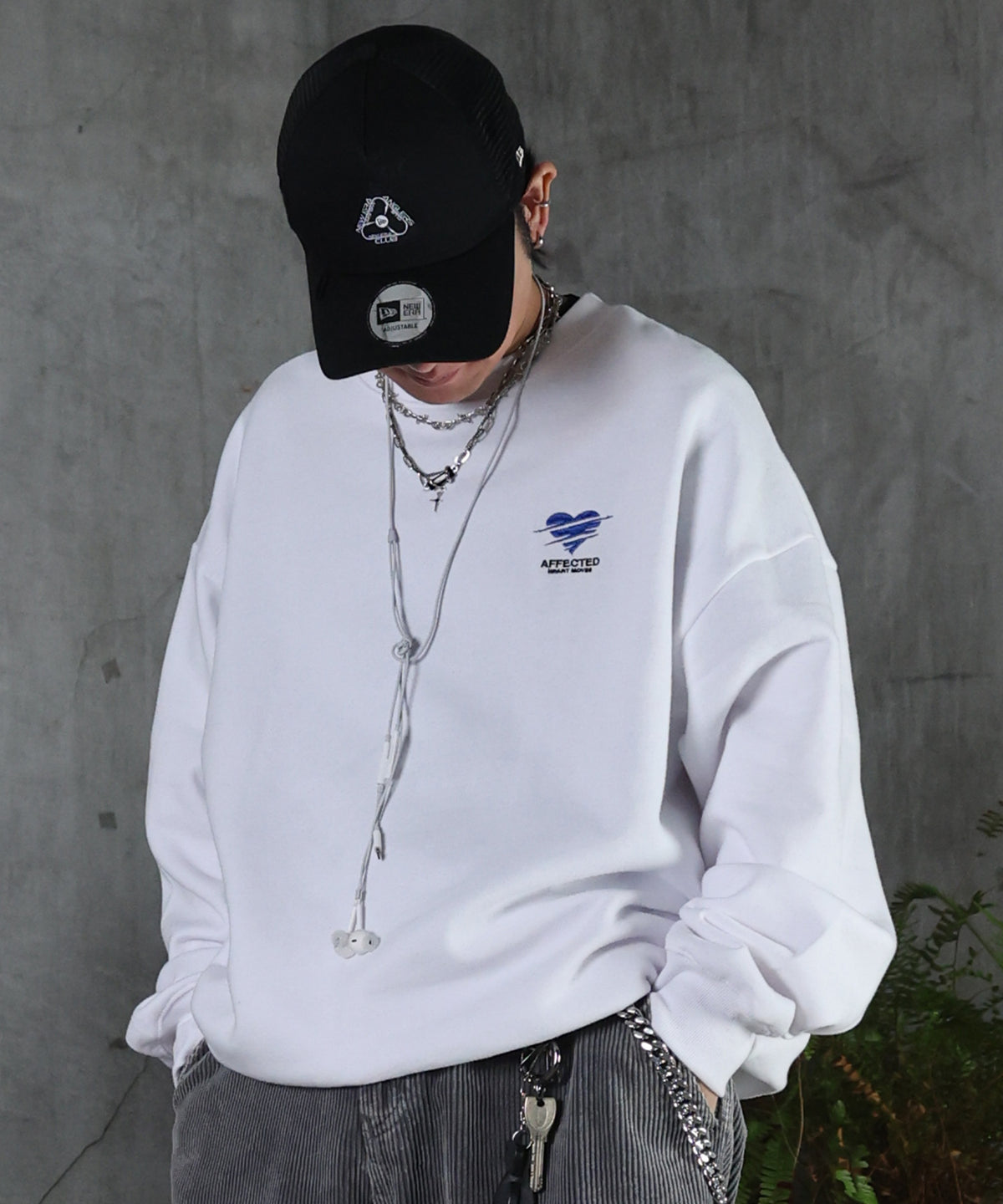 裏起毛 ハートワンポイント刺繍クルーネックスウェット