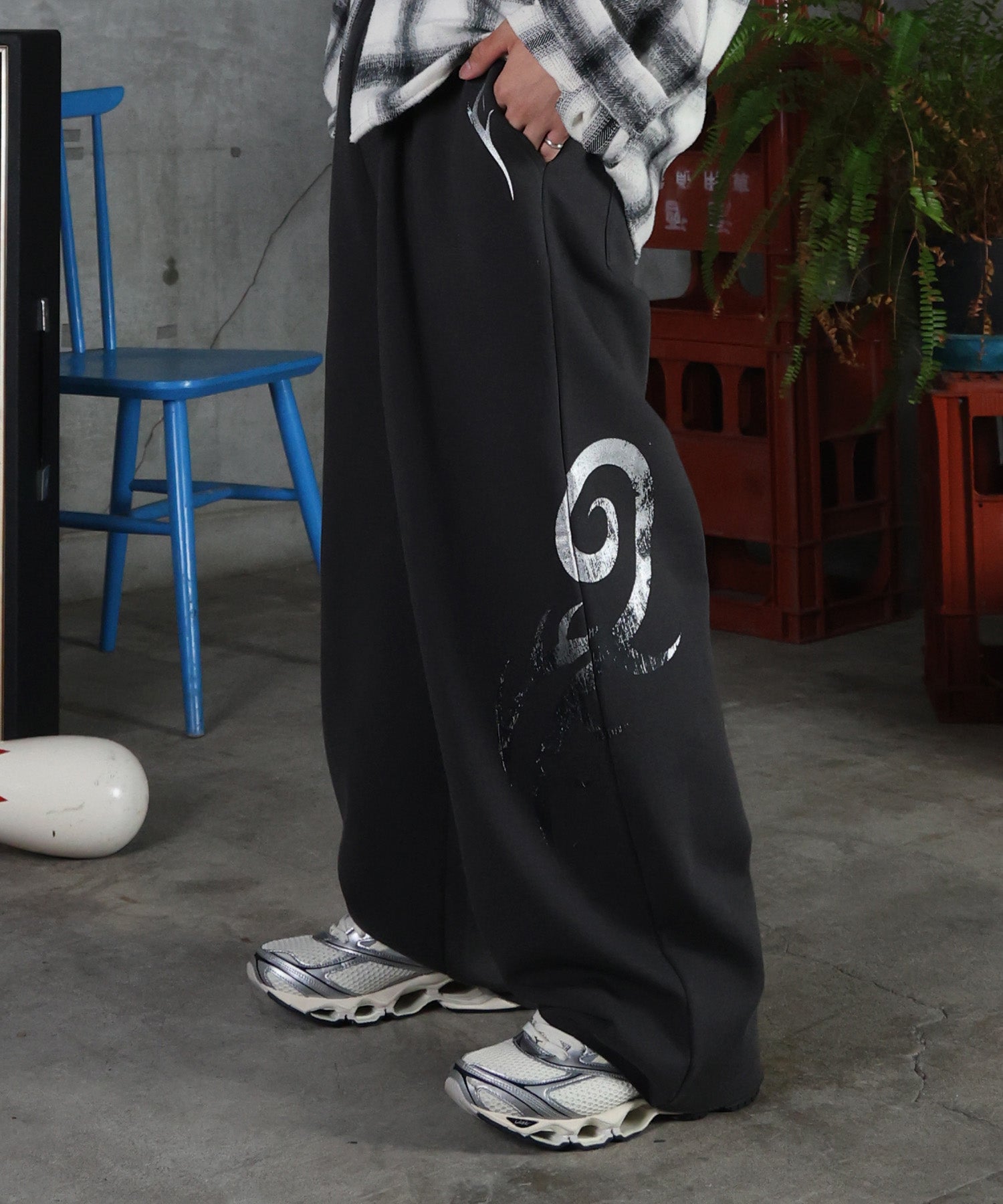 メタルプリント トライバルワイドスウェットパンツ
