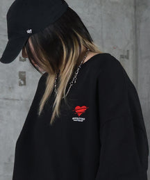 裏起毛 ハートワンポイント刺繍クルーネックスウェット