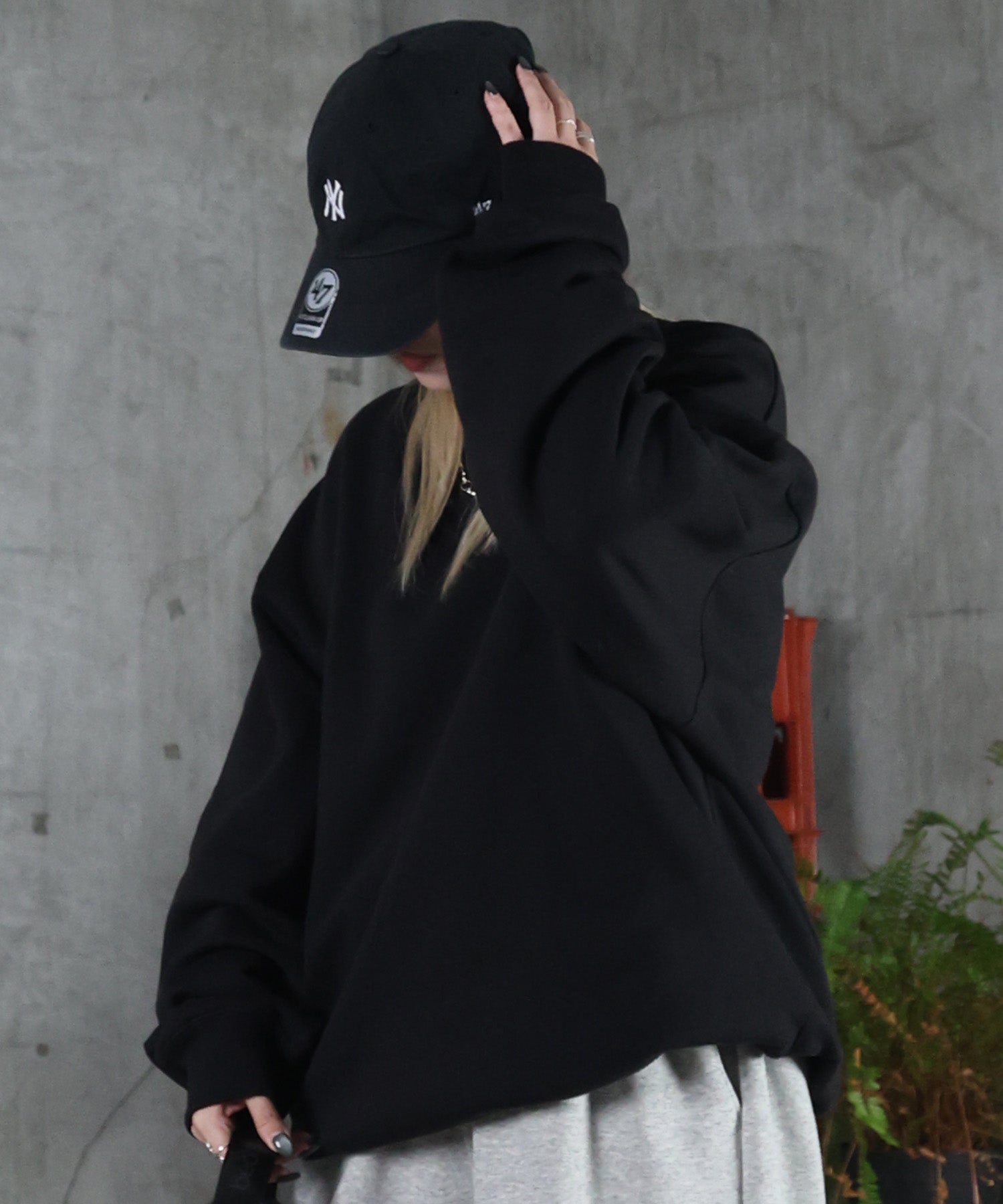 裏起毛 ハートワンポイント刺繍クルーネックスウェット