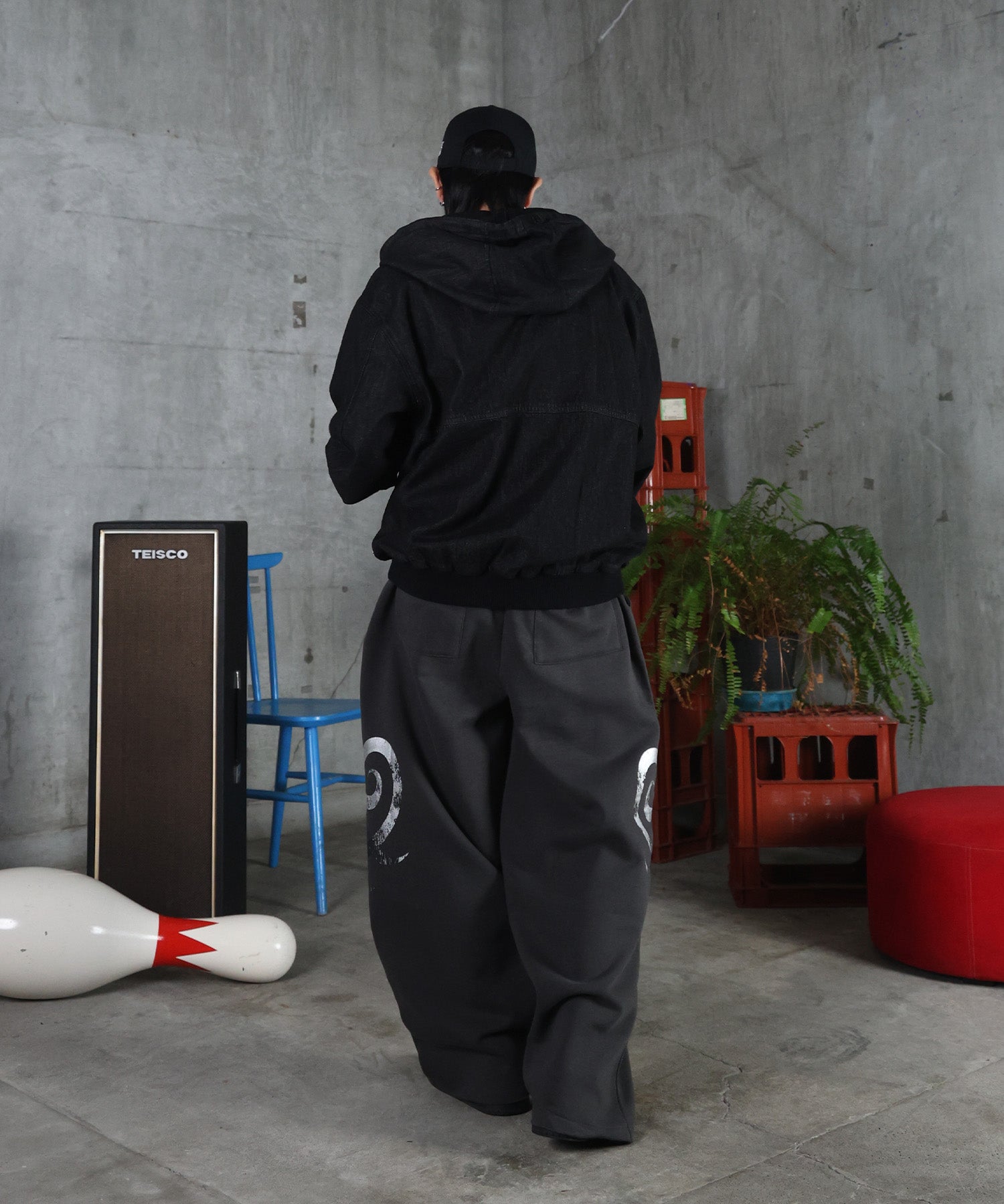 メタルプリント トライバルワイドスウェットパンツ