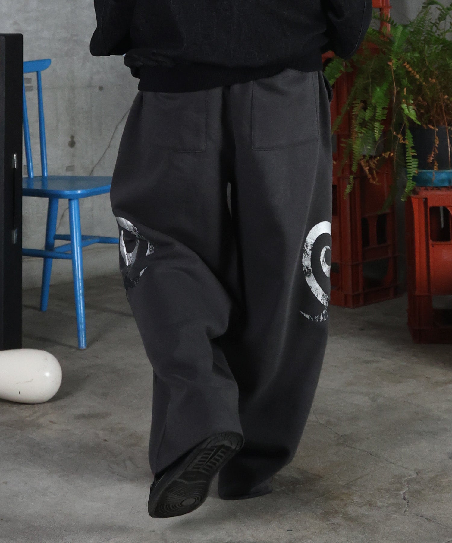 メタルプリント トライバルワイドスウェットパンツ