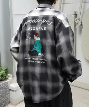 【RED CAP GIRL】25SS バックプリント / 刺繍 オンブレチェック ビッグシルエット長袖シャツ