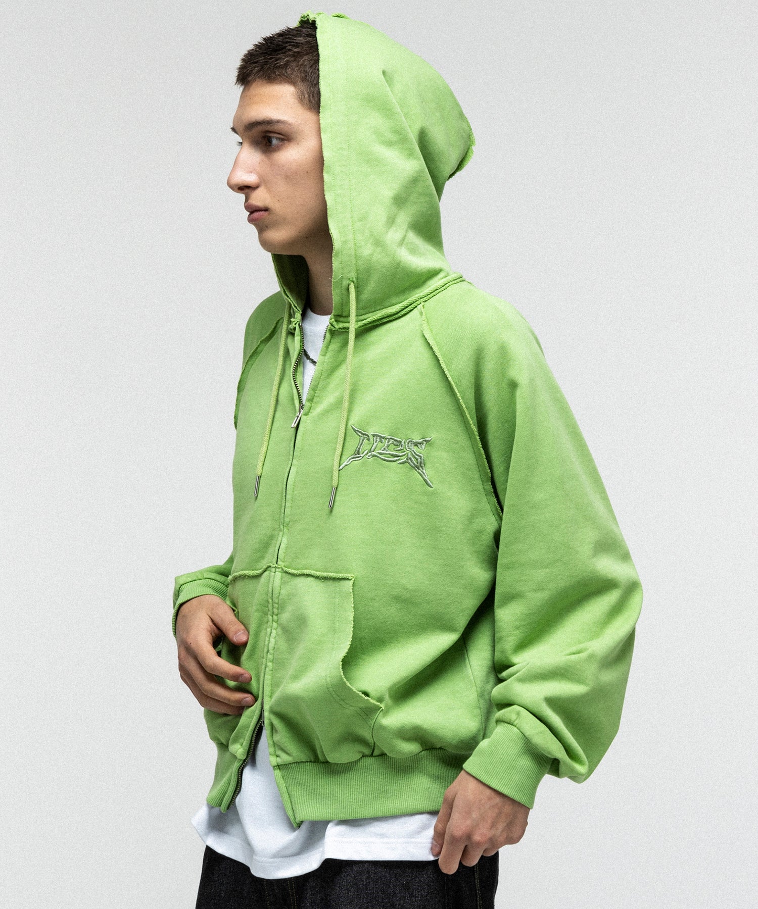 "ILL'S" LOGO Embroidery FULL ZIP HOODIE / "ILL'S" LOGO刺繍フルジップフーディー