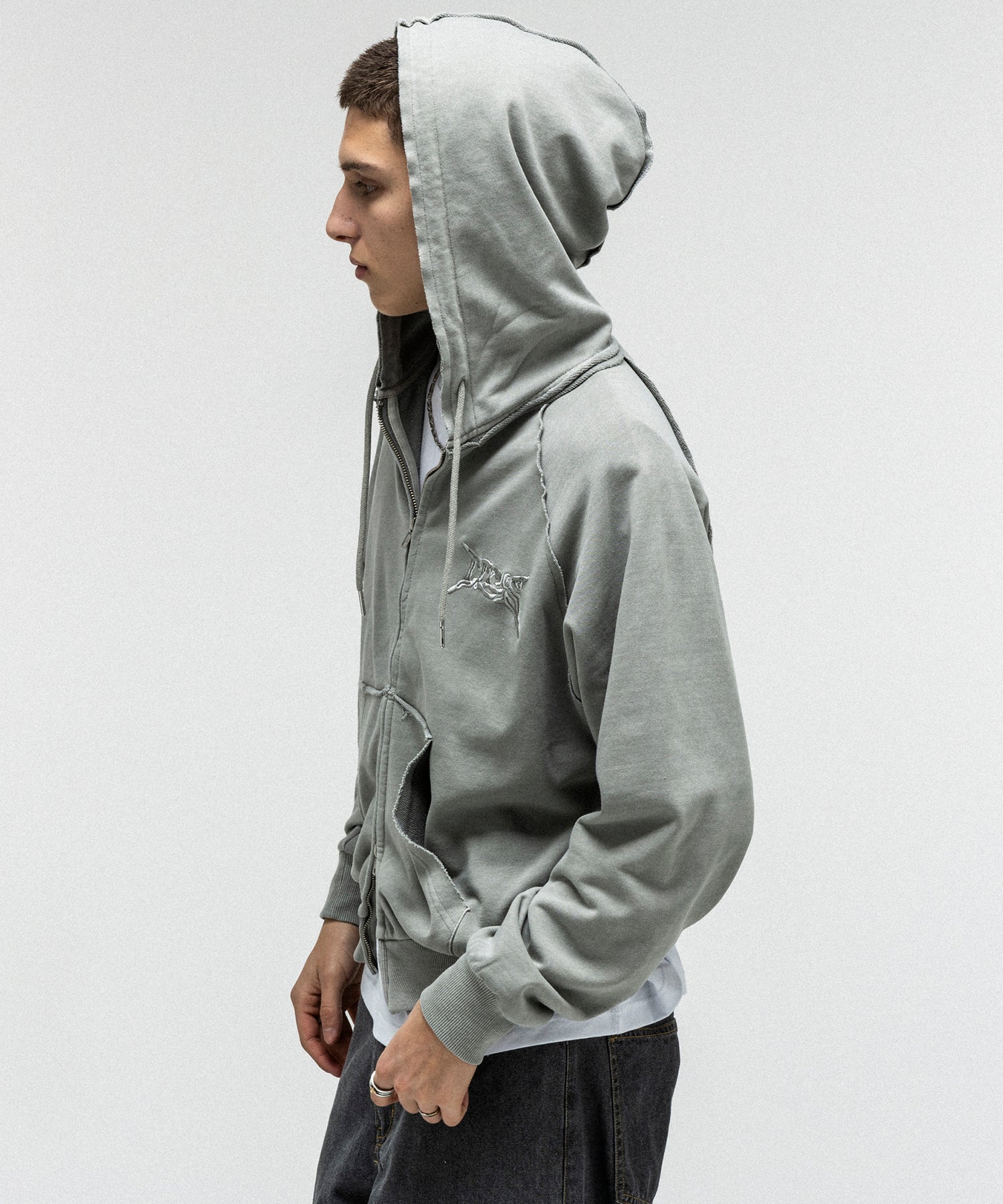 "ILL'S" LOGO Embroidery FULL ZIP HOODIE / "ILL'S" LOGO刺繍フルジップフーディー
