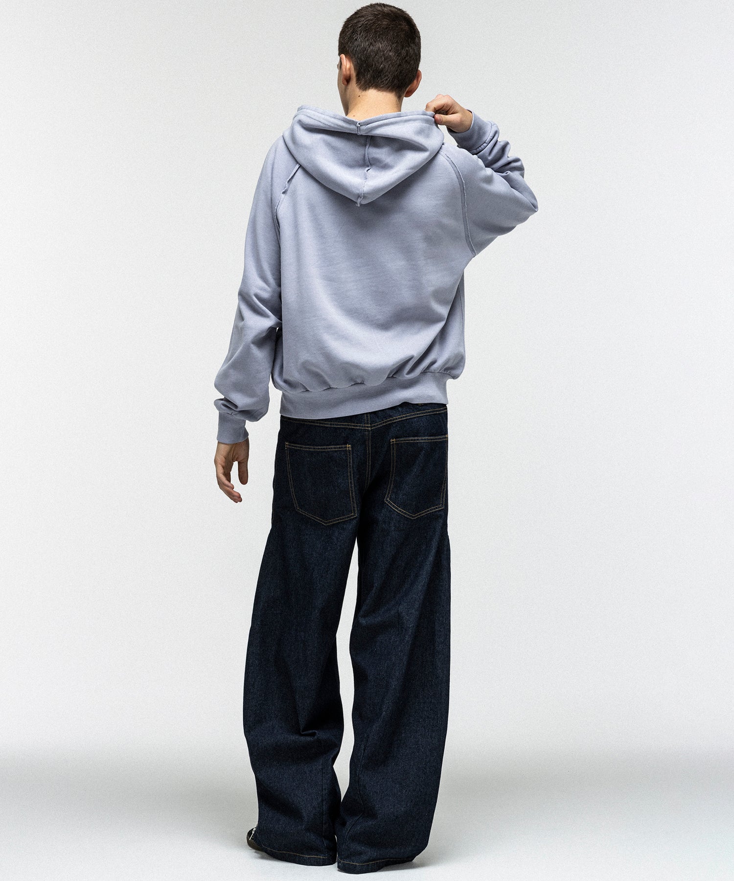 "ILL'S" LOGO Embroidery FULL ZIP HOODIE / "ILL'S" LOGO刺繍フルジップフーディー