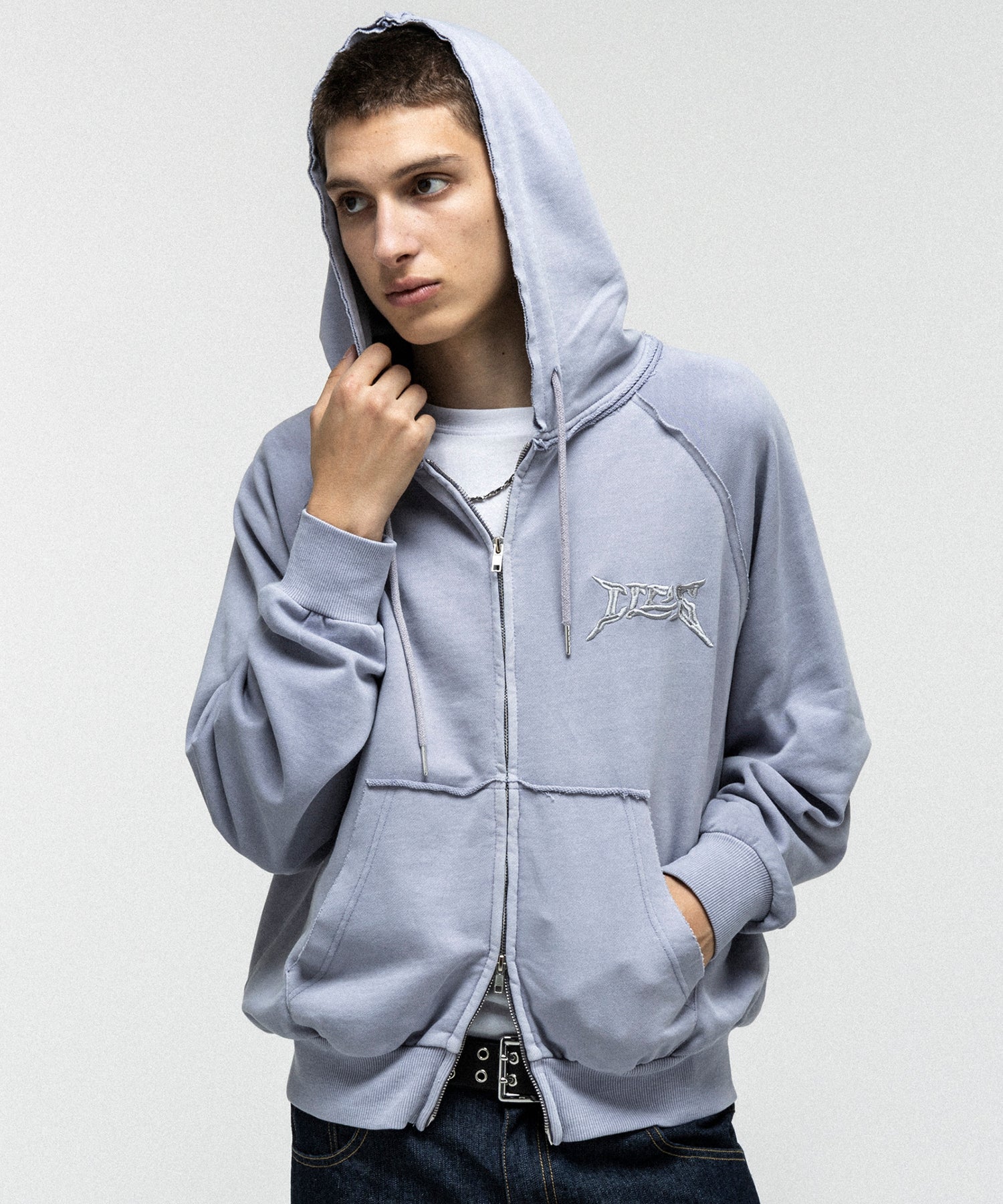 "ILL'S" LOGO Embroidery FULL ZIP HOODIE / "ILL'S" LOGO刺繍フルジップフーディー