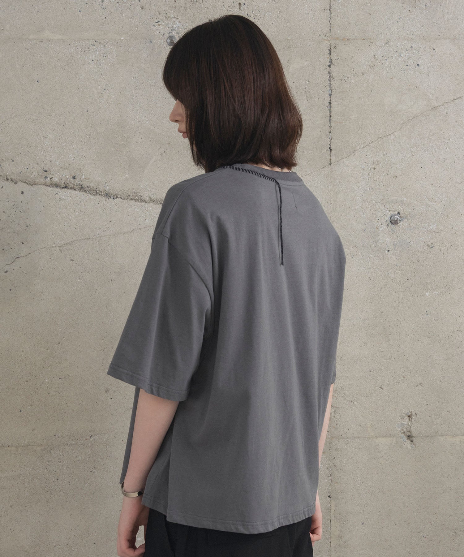 Neck Stitch Photo Graphic T-Shirt / ネックステッチ 写真グラフィックTシャツ
