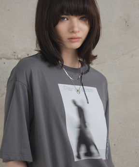 Neck Stitch Photo Graphic T-Shirt / ネックステッチ 写真グラフィックTシャツ